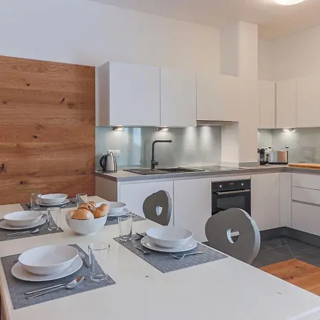 Almblick Daire Brixen im Thale